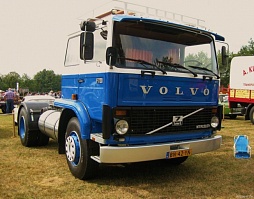   Volvo () F7