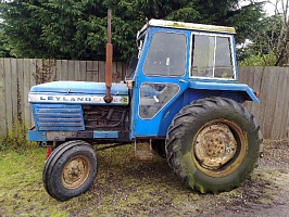   LEYLAND 272 Tractor