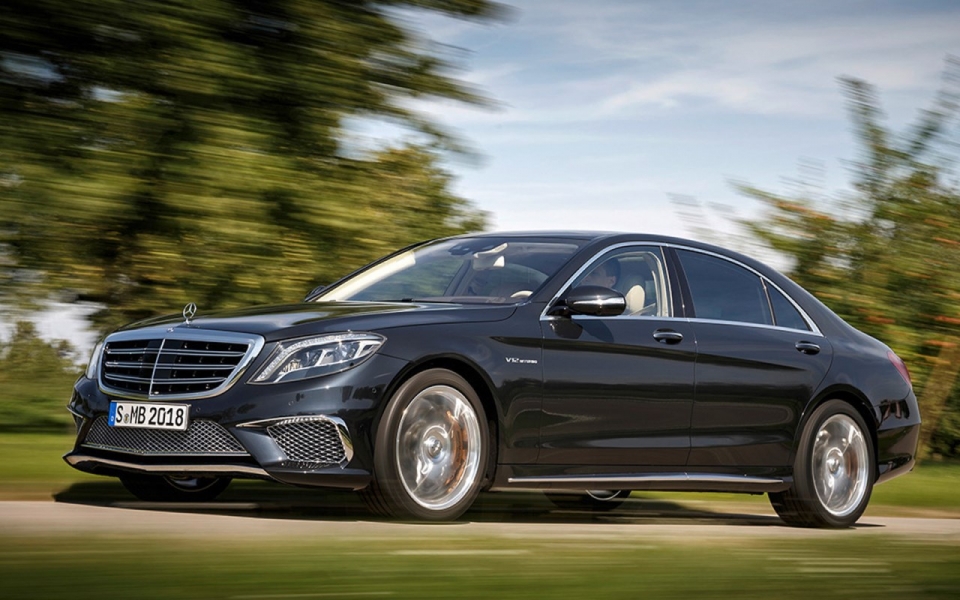 Mercedes S-    