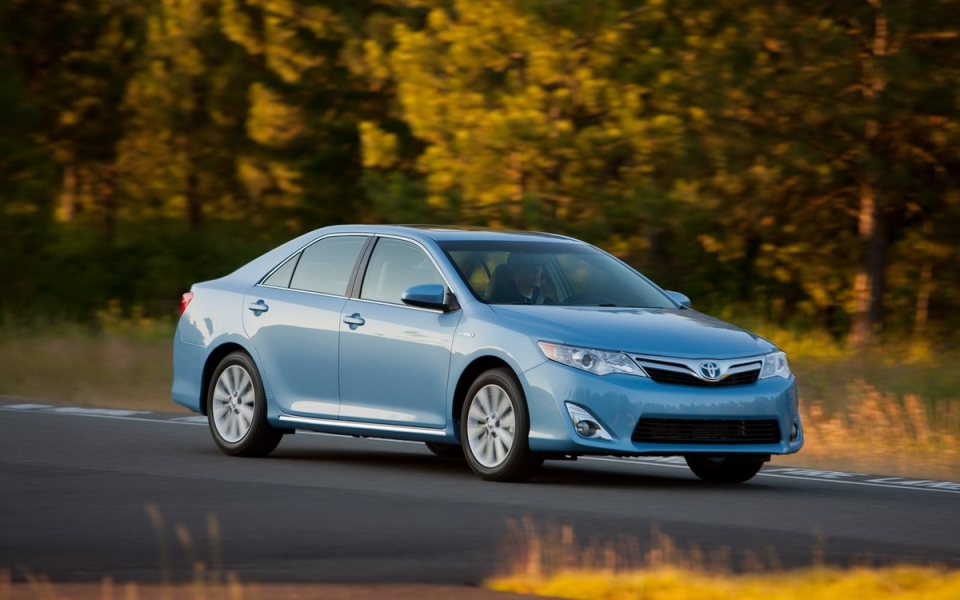 Гибридная Toyota Camry нового поколения Гибридная Toyota Camry нового поколения
