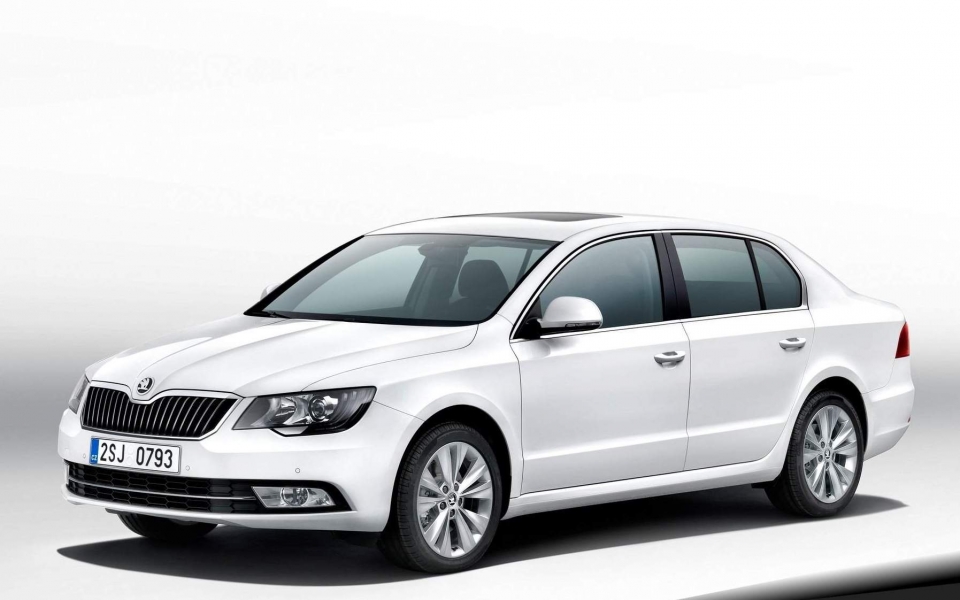 Skoda     Superb