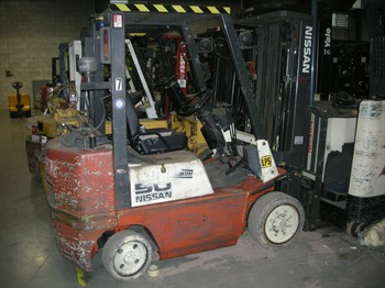   NISSAN FORK LIFT () H20