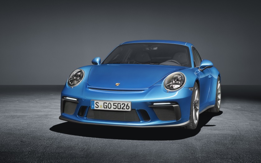 Стильная франкфуртская премьера от Porsche