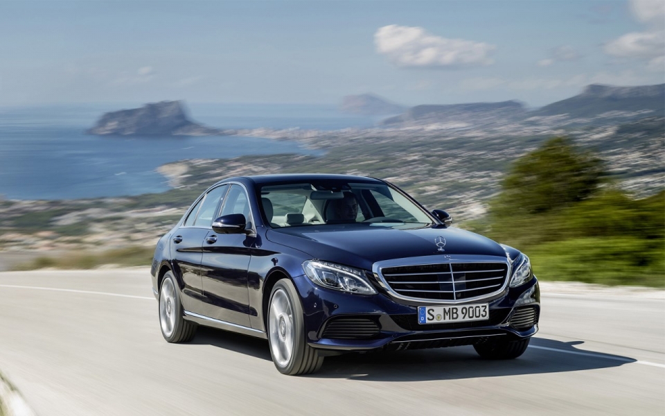 Четвертое поколение седана С-класса от Mercedes-Benz Четвертое поколение седана С-класса от Mercedes-Benz