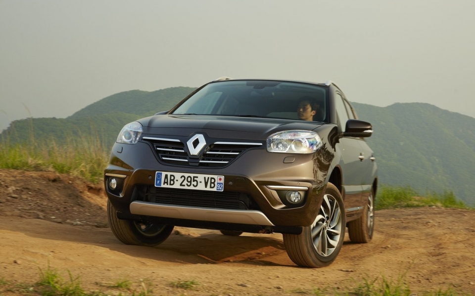 Обновленный Renault Koleos доступен у российских дилеров