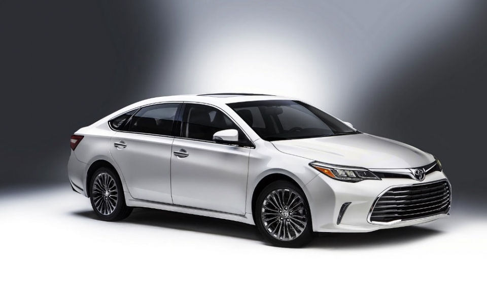 Чикагская премьера Toyota Avalon Чикагская премьера Toyota Avalon