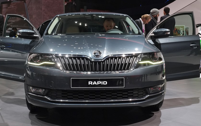 Обновленный Skoda Rapid приковал к себе тысячи взглядов Обновленный Skoda Rapid приковал к себе тысячи взглядов
