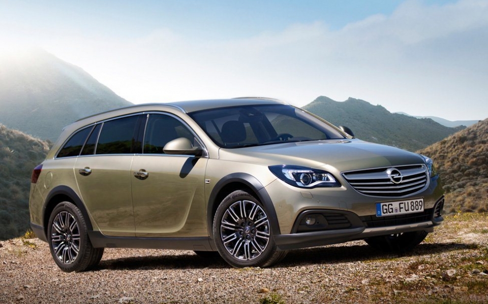Британские дилеры Opel принимают заказы на Insignia Country Tourer