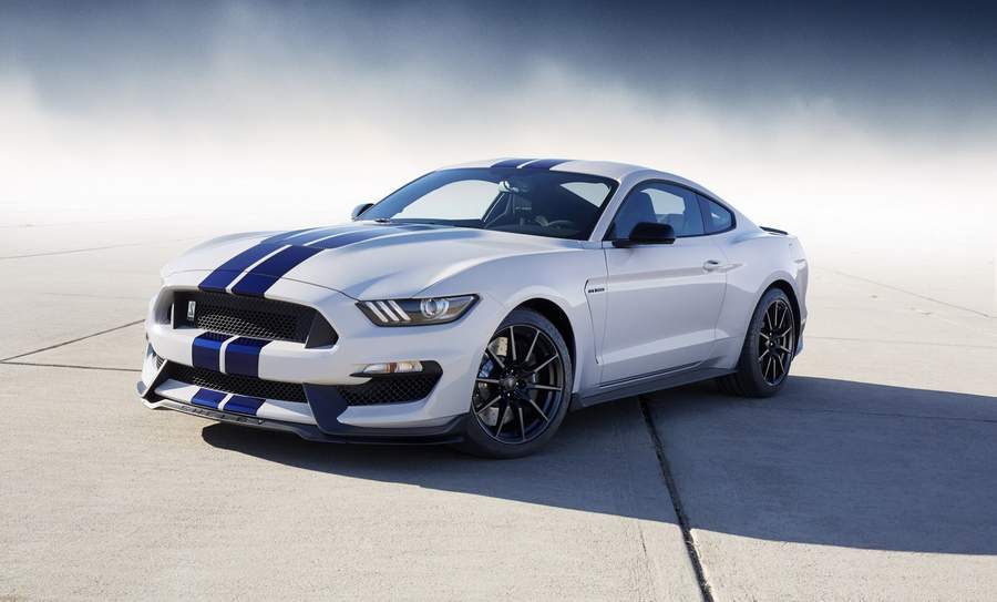 Дебют новинки Ford Mustang Shelby GT350 Дебют новинки Ford Mustang Shelby GT350