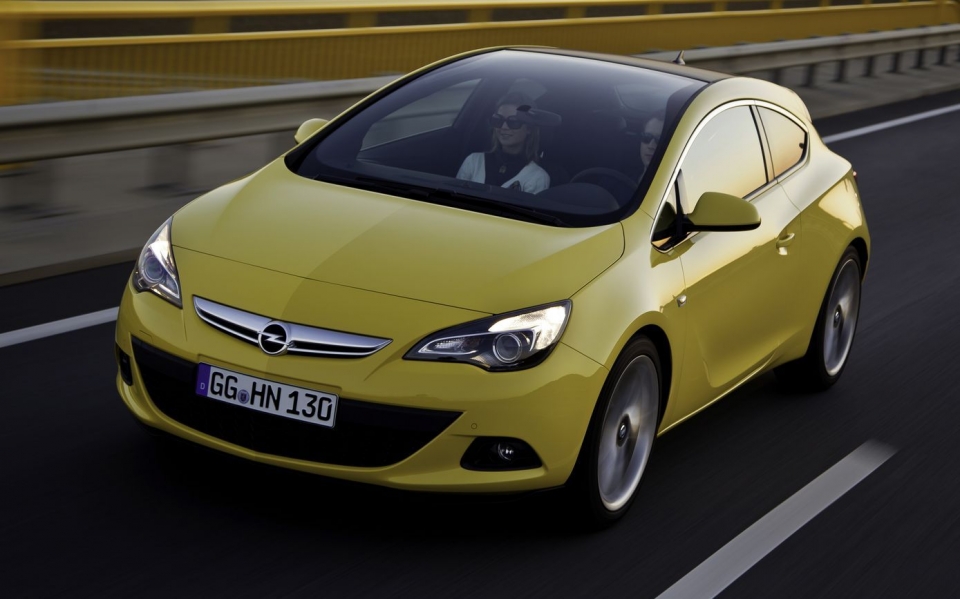 Opel Astra GTC расширяет обзор