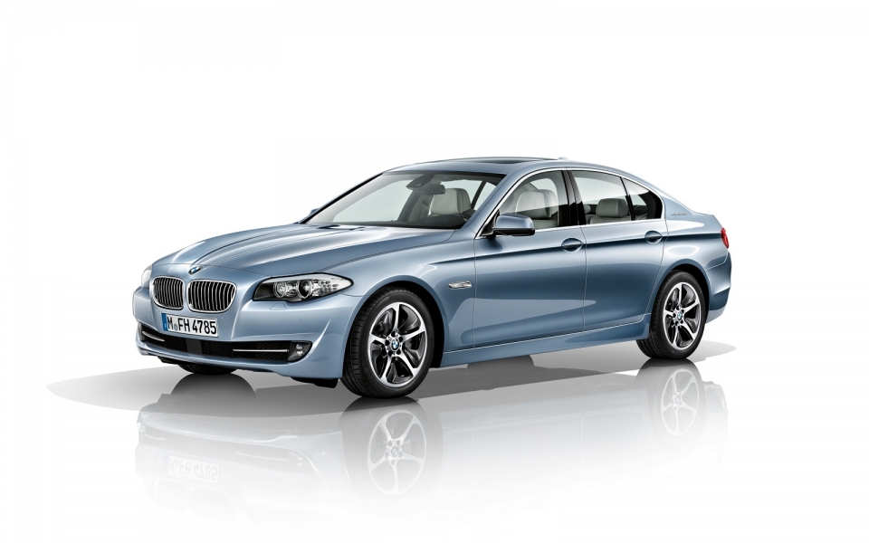 Еще один гибрид от BMW