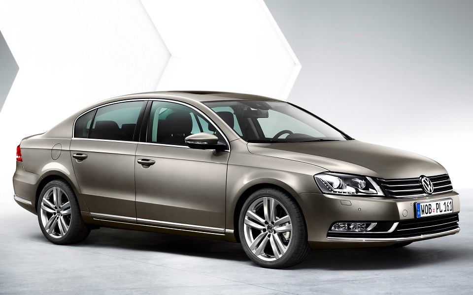 Volkswagen готовит новый Passat Volkswagen готовит новый Passat