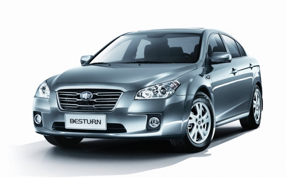 Обновленный седан FAW Besturn B50 тестируют на дорогах Обновленный седан FAW Besturn B50 тестируют на дорогах