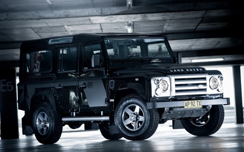 Land Rover Defender будет обновлен и снят с производства 