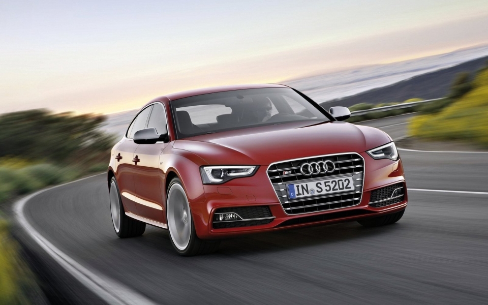 В Audi затеяли обновление модели А5 В Audi затеяли обновление модели А5