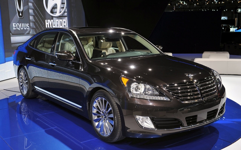  Hyundai Equus    