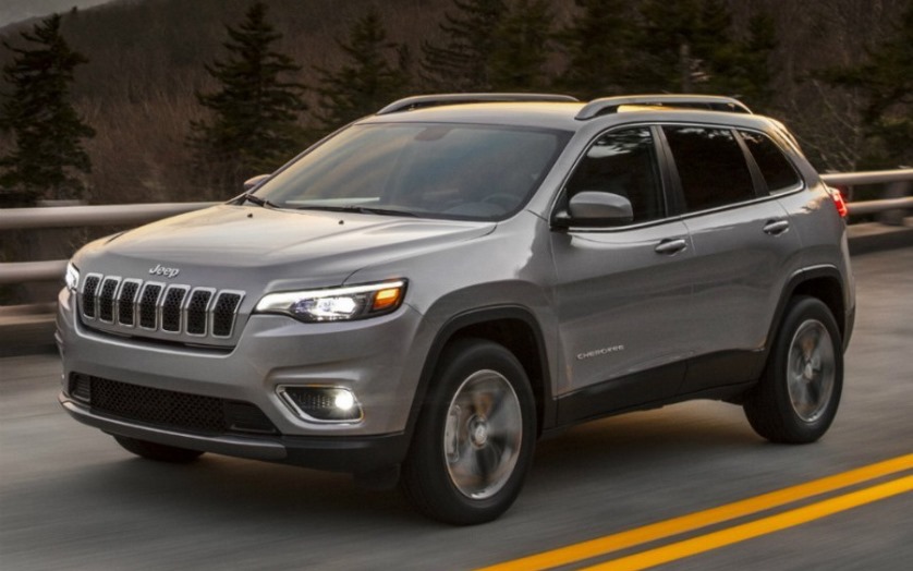 Модернизированная модель Jeep Cherokee Модернизированная модель Jeep Cherokee