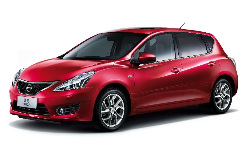 Второе поколение Nissan Tiida готово к дебюту Второе поколение Nissan Tiida готово к дебюту