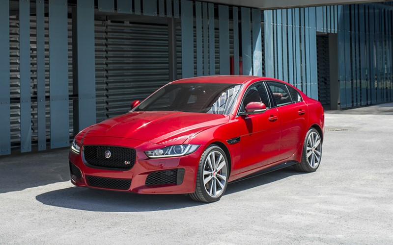    Jaguar XE