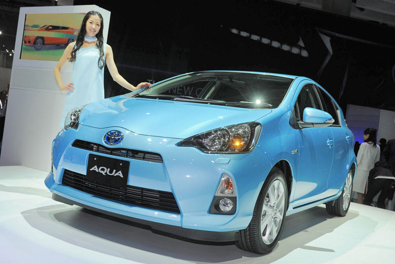 Стартовали продажи нового гибрида Toyota Aqua Стартовали продажи нового гибрида Toyota Aqua
