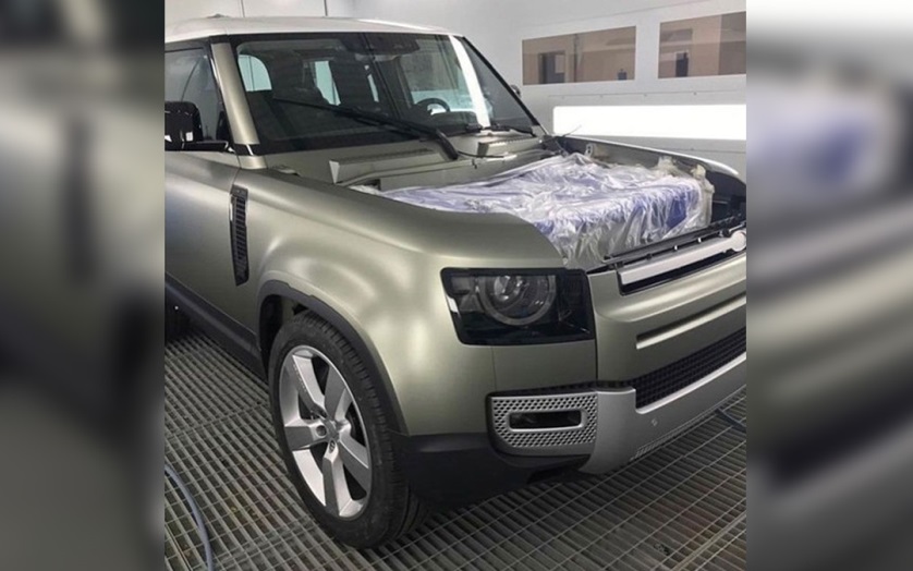 Новый Land Rover Defender попался фотошпионам Новый Land Rover Defender попался фотошпионам