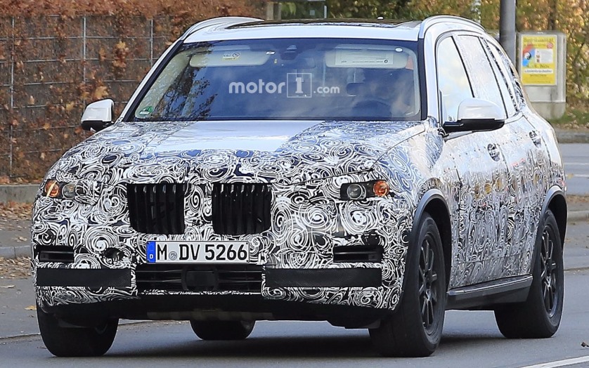 BMW обновляет кроссовер X5 BMW обновляет кроссовер X5