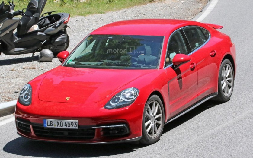 Рассекречена внешность нового Porsche Panamera Рассекречена внешность нового Porsche Panamera