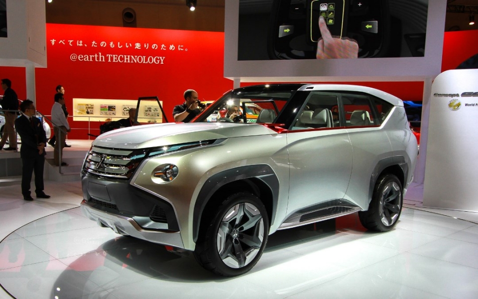   Mitsubishi Pajero    GC-PHEV