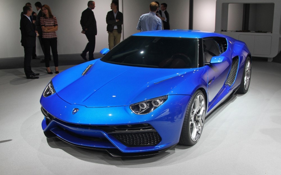 Планы Lamborghini на 5 лет Планы Lamborghini на 5 лет