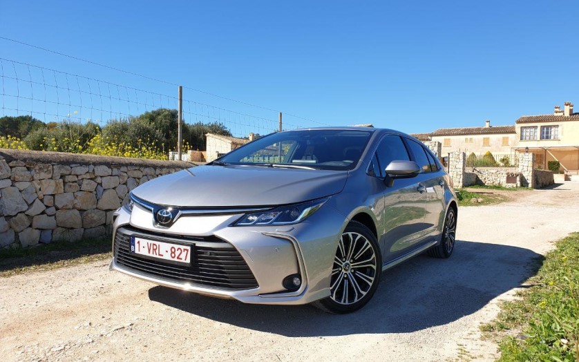 Toyota Corolla нового поколения уже проходит тест-драйвы Toyota Corolla нового поколения уже проходит тест-драйвы