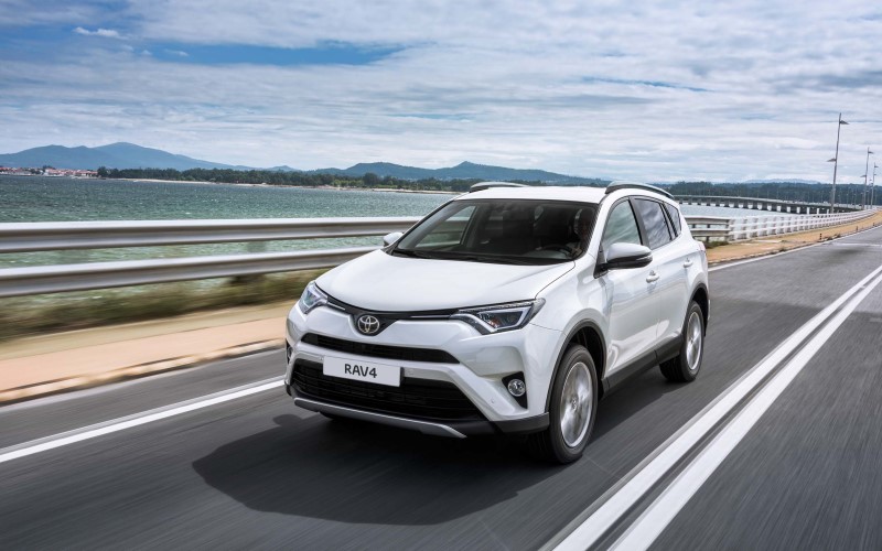 Toyota RAV4 после рестайлинга Toyota RAV4 после рестайлинга