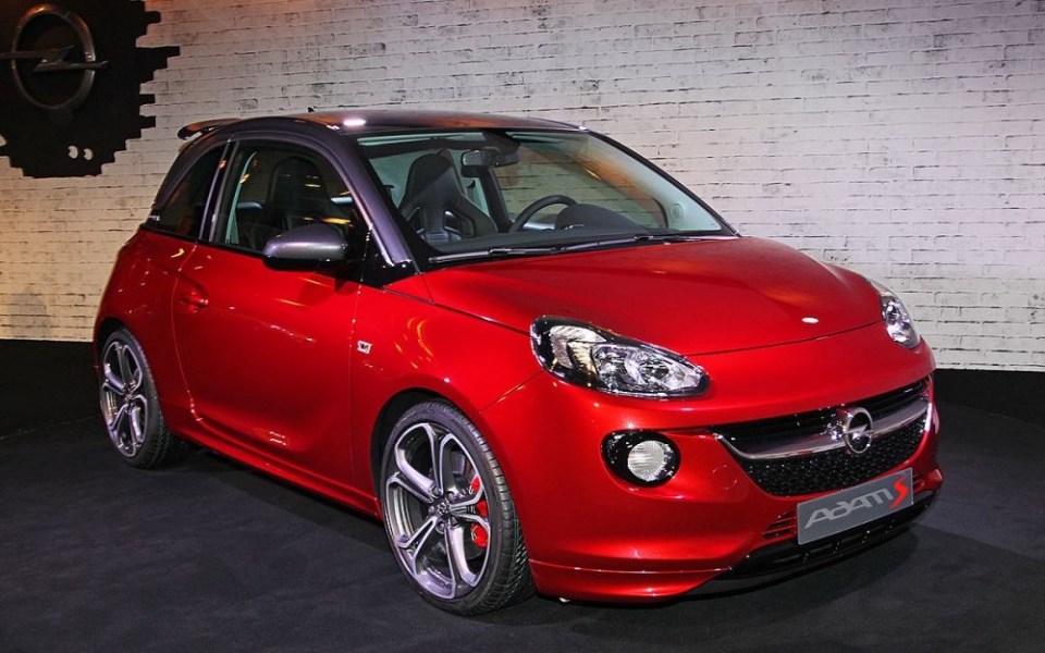 Серийная версия хэтчбека Opel Adam Серийная версия хэтчбека Opel Adam