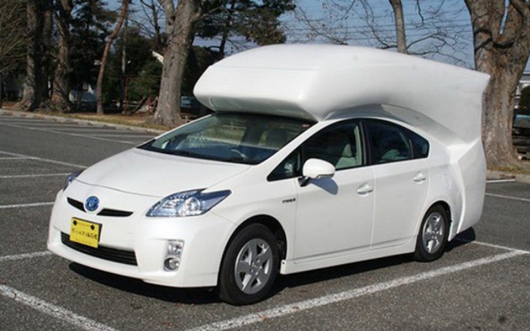 Toyota Prius стала домом на колесах