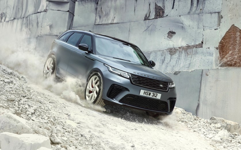 Range Rover обновил флагманский кроссовер Range Rover обновил флагманский кроссовер
