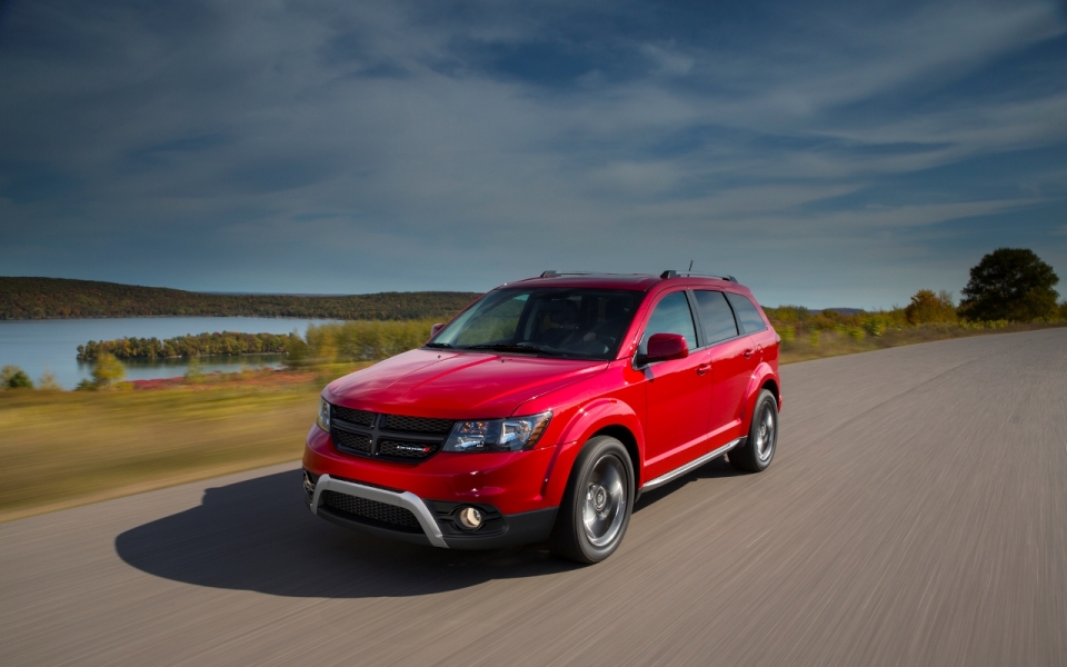 Dodge Journey Crossroad в продаже уже весной