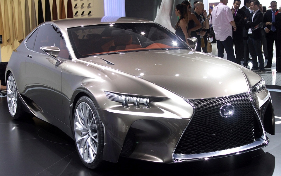 Lexus представит «заряженное» купе RC F Lexus представит «заряженное» купе RC F