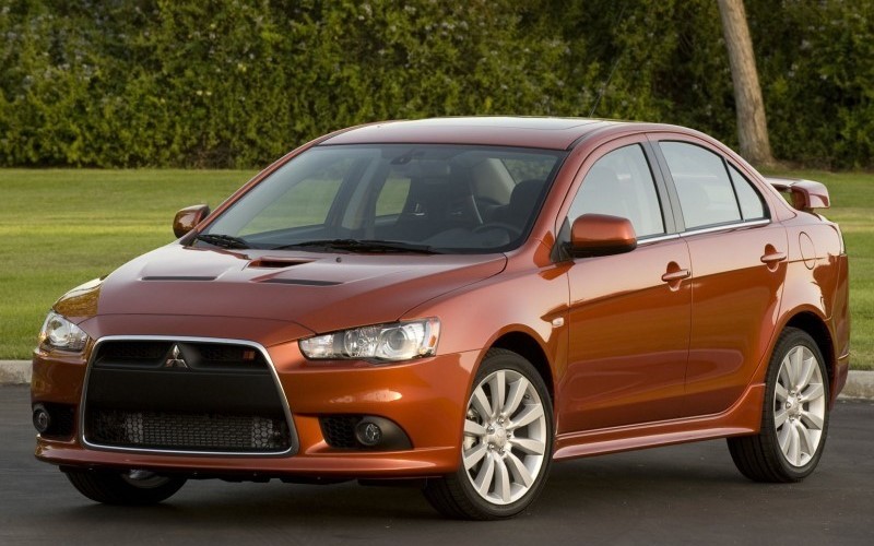  Mitsubishi Lancer  