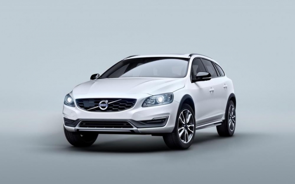 Volvo V60 в кузове «внедорожник» Volvo V60 в кузове «внедорожник»