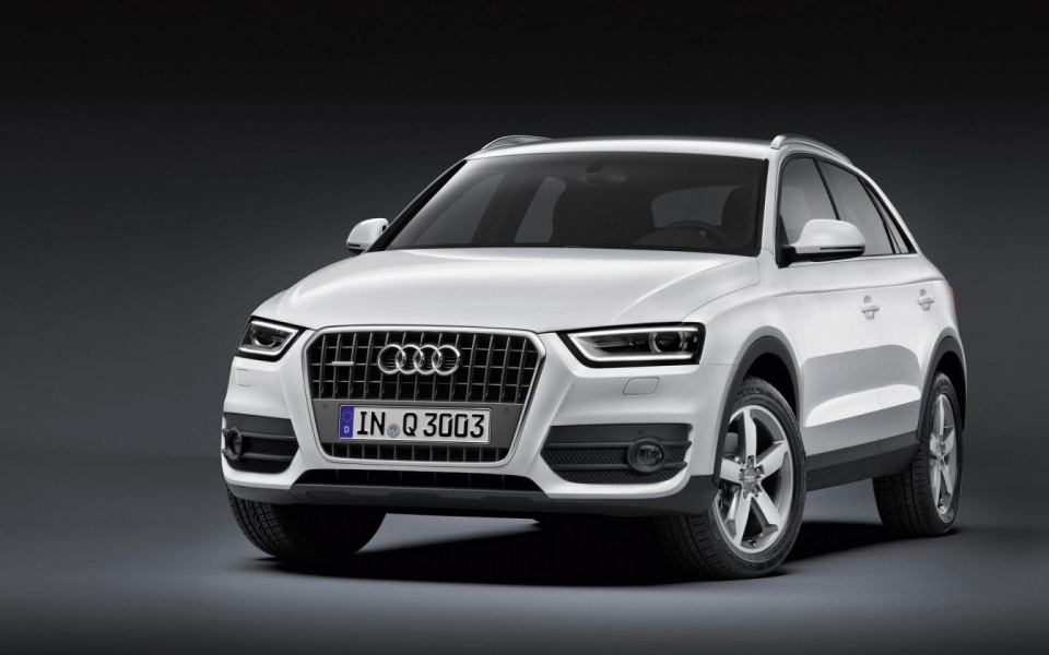   Audi Q3   