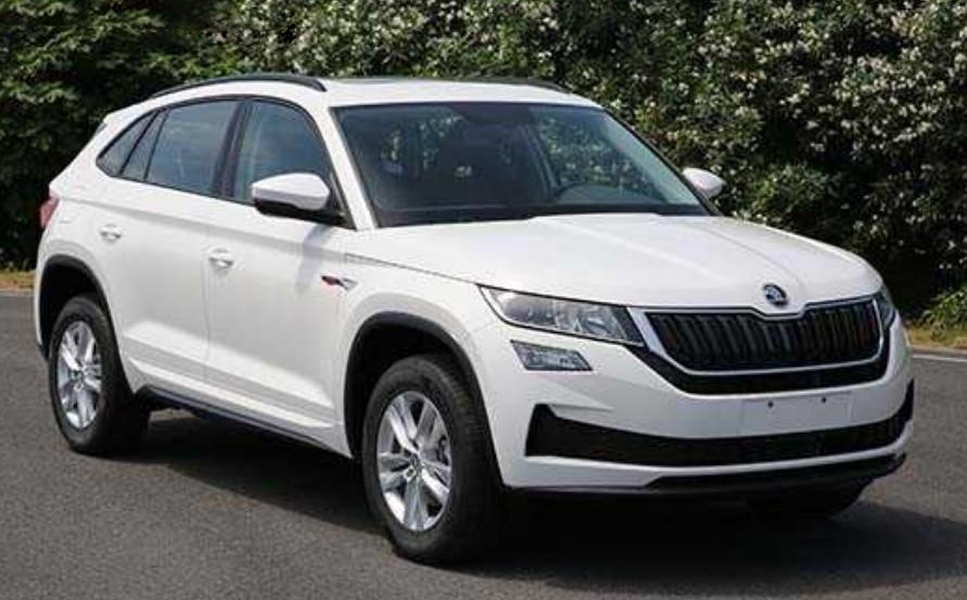 Первые фото новинки от Skoda Первые фото новинки от Skoda