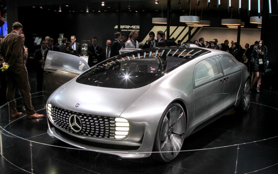 Новинке от Mercedes водитель не нужен Новинке от Mercedes водитель не нужен