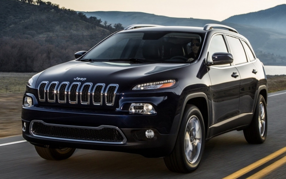 Новое поколение Jeep Cherokee уже в продаже Новое поколение Jeep Cherokee уже в продаже