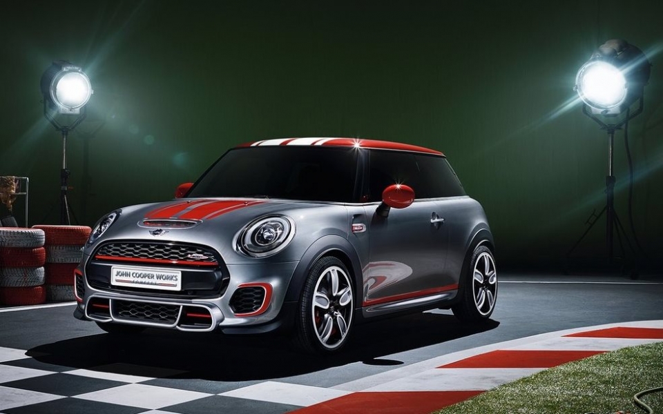 Новый заряженный хэтчбек от Mini Новый заряженный хэтчбек от Mini