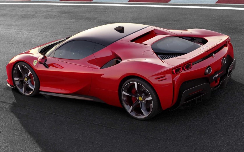 Юбилейный гибрид от Ferrari