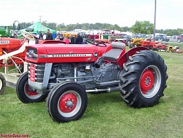   MASSEY FERGUSON COMBINE 135