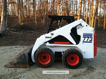   BOBCAT () 773