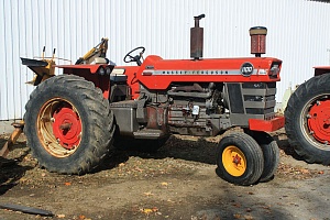   MASSEY FERGUSON COMBINE 1100