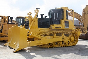   Komatsu () D275