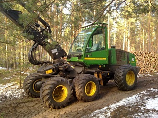   JOHN DEERE ( ) 1070D