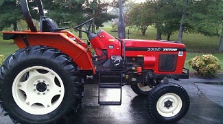   Zetor () 3320